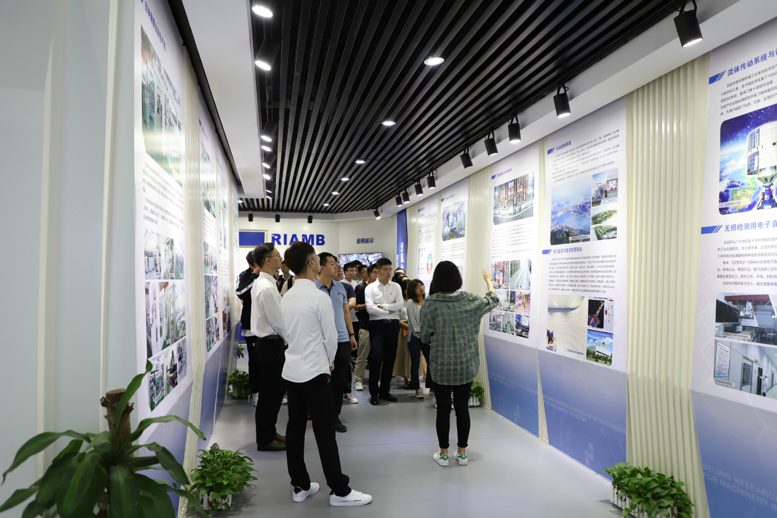 人生就是博-尊龙凯时中国官网